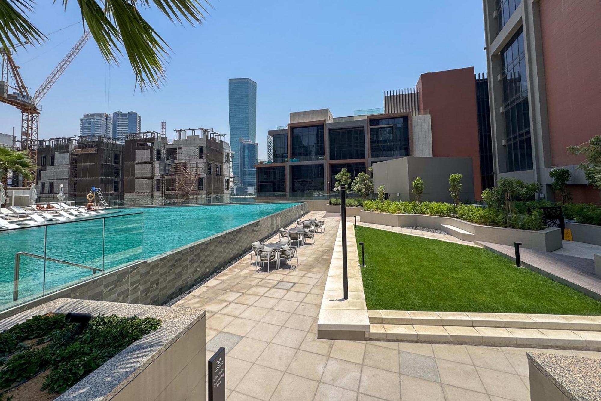Apartment Lavish 1-bedroom W Burj Khalifa View In Peninsula