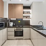 Lavish 1-Bedroom W Burj Khalifa View In Peninsula