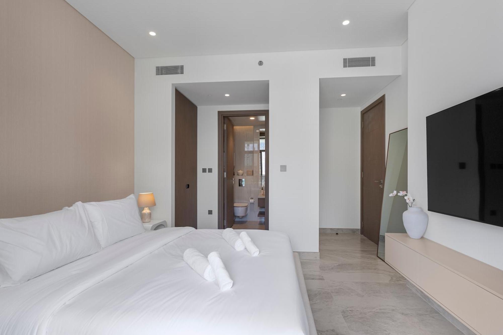 Apartment Lavish 1-bedroom W Burj Khalifa View In Peninsula *